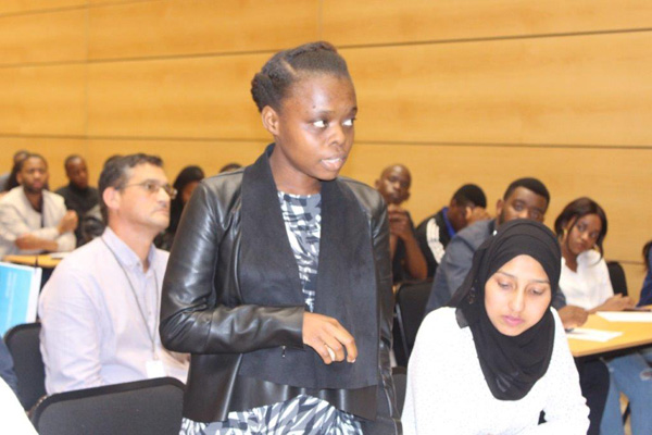MEC-Pillays-heart-to-heart-with-Public-Works-interns_10