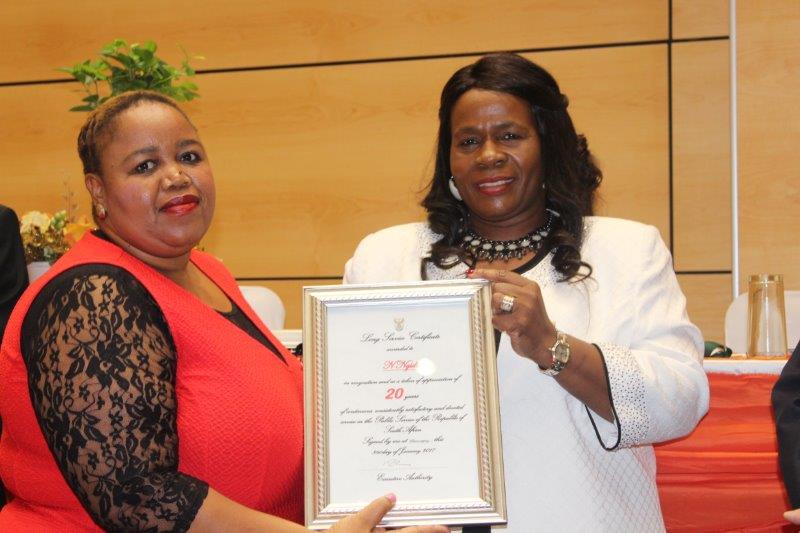MEC_astonished_by_the_loyalty_and_hard_work_of_public_works_employees_2_5