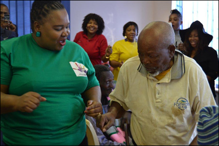 Mandela-Day-Emuseni-Old-Aged-Home-2016_24