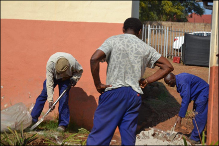 Mandela-Day-Emuseni-Old-Aged-Home-2016_25