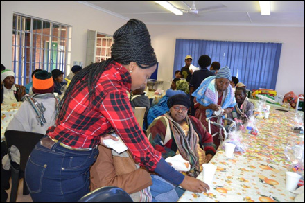 Mandela-Day-Emuseni-Old-Aged-Home-2016_42