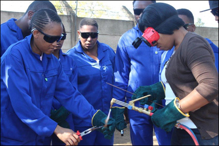 Public-Works-takes-EPWP-beneficiaries-2016_3