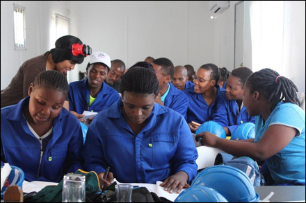 Public-Works-takes-EPWP-beneficiaries-2016_7