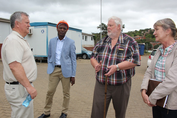 Stanger Hospital site visit: (ltr) Messrs Nic De Wet, Thobuyise Mchunu, Barry Steenhuisen and Ms Hanka Gorny